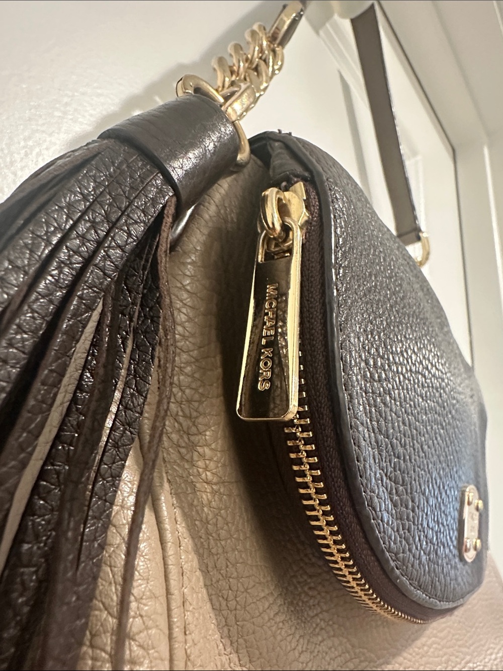 Michael Kors Two-Tone Pebbled Leather Shoulder Bag in Dark Brown & Taupe - Picture 3 of 6
